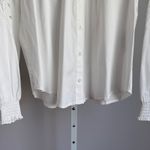 WHBM Embroidered Eyelet Minimalist Luxury Blouse White Size 6‎ Button Down Photo 2