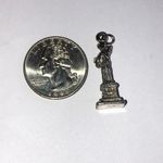 Silver Tone Statue of Liberty Vintage Charm Pendant Photo 4