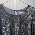 Premier Amour sz M gray sequin top blouse Silver Size M Photo 1