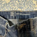 No Boundaries  High Rise Skinny Floral Jean (Size: 5) Photo 4