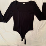 Wilfred Aritzia, ‎ Black Body Suit, long sleeve, scoop neck, size Medum Photo 0