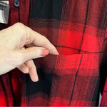 Old Navy Black and Red Plaid Flannel Boyfriend Shirt. Size Medium. NWT Photo 4