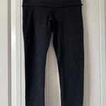 Lululemon ‎ Black Crop Leggings Athletic Wear Size 4 Photo 0