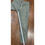 Vuori Womens Size Medium Cargo Pants Olive Green Lightweight Cotton Blend Photo 8