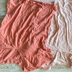 Universal Threads 🍑Peachy Duo V-Neck Tee Bundle🍑 ~Smal Photo 2