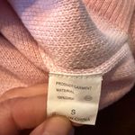 Pink checkered sweater White Photo 2