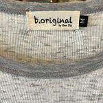 B.Original  Heather Gray Speckled Top Flowy Ruffle Hem Womens Medium Photo 2