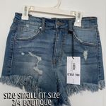 c'est toi Jean Shorts Photo 0