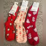 American Eagle Aerie  AE Red Pink Christmas Graphic Women’s Crew Socks Set Photo 1