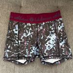Lululemon What The Sport Short Floral Sport Tranquil Blue Dashing Purple Sz 6 Photo 8