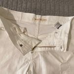 Levi's white Classic mid-Rise Jean Shorts sz 27 Photo 4