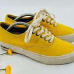 Seavees Yellow  size 7 Photo 0