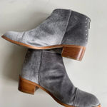 Anthropologie Velvet  women’s  Ankle Boots  Size 7.5 Great Cond Blue Gray Photo 2