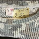 secret treasures Women’s Large Camo Waffle Knit Long Sleeve Top L Photo 6