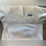 Patagonia  Re-Tool Snap-T Fleece‎ Pullover
Cream Raw Linen Size small Photo 3