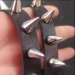 2 pcs Gothic small Spike faux leather punk bracelet emo Black Photo 7