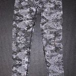 Women’s Best Womens Best Camo Seamless Leggings Photo 0