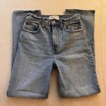 Abercrombie & Fitch  90s Straight Ultra High Rise  Photo 1