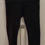 Lululemon  Black Crop‎ Leggings Women's Athleisure Workout Yoga Pants Photo 0