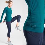 Athleta  Heather Gray Long Sleeve Top Photo 6