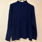 Erika Vintage Classics Clothing Co. Navy Blue Cable Knit Sweater Women size med. Photo 4