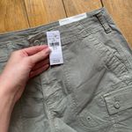 American Eagle Outfitters High Waist ‘90s Boyfriend Short Olive Green 10 NWT Photo 5