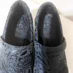 B.O.C. Born Concepts Clogs Peggy Embossed Black/Navy Leather Comfort Shoe 6.5/37 Black Photo 2