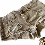 One Teaspoon VHTF: ☻︎ OG Original Trash Whores ☻︎ Denim Destroyed Cut Off Shorts Photo 4