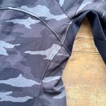 Athleta Triumph Printed Hoodie Jacket Full Zip Camo Print Gray Black Size XS Photo 7