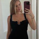 Lulus black velvet dress with diamond details Photo 5