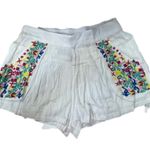 Raga  white floral embroidered shorts Sz M Photo 2