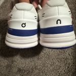 on cloud  Women's The Roger Pro Tennis Shoes  Photo 4