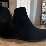 Journee Collection Women's Mylee Pull On Round Toe Wedge Booties Size 8.5 Photo 4