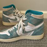 Nike Air Jordans Photo 2