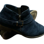 Ataiwee dark blue ankle boots. Very pretty. EUC. Size 9 Photo 0