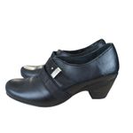 TAOS Salto Black Leather Buckle Detail Heel Shoes Womens 5 Photo 1