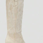 Beige Boots Tan Size 6.5 Photo 0