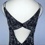 Urban Outfitters  // SILENCE + NOISE Ella Printed Crepe Shift Mini Dress Medium Photo 10