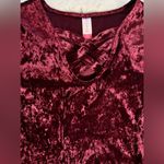 No Boundaries Bodysuit V-Neck w Crisscross Bodice, Long Sleeves, Velvet Burgundy, Sz Large Photo 6