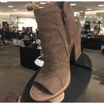 Vince Camuto Womens Leather Brown Open Toe Detailed Zip Block Heel Boots sz 8 Photo 5