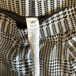 Alo Yoga Alo Houndstooth Micro Plaid Skort Photo 6