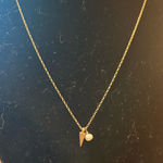 Dogeared  GOLD NECKLACE WITH SMALL PEARL AND PENDULUM CHARMS Photo 0