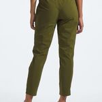 The North Face nwt Women’s Never Stop Wearing Pants forest olive green Photo 2