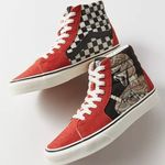 Vans Brand new  size 6 high tops Photo 0