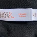 Gillian and O’ Malley Women’s Deep V Photo 4