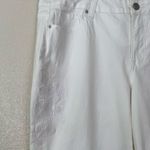 Lane Bryant NWT  Embroidered White Girlfriend Crop Pants, Size 18 Photo 2