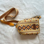 Wrangler  Crossbody Bag with Card Wallet
Aztec Sling Bag Yellow NEW Photo 2