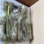 Forever 21 Shaggy Faux Fur Brown Vest Size Small Photo 9