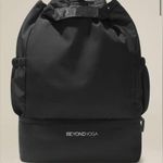 Beyond Yoga  Black Convertible Backpack Bag NWT Photo 0