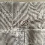 Calia by Carrie Underwood Energize Mid Rise 7/8 Length Pocket Leggings Size M Photo 9